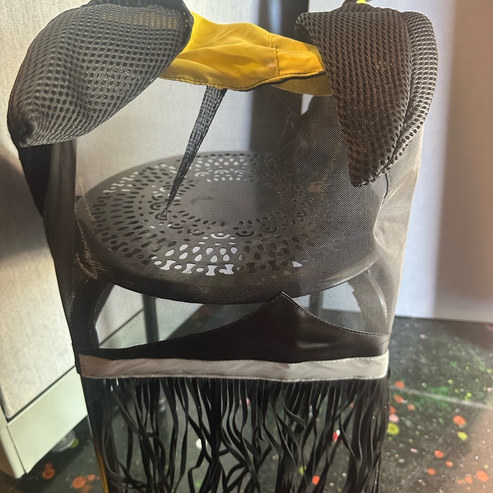 Yellow and Black Mesh Chair Cover